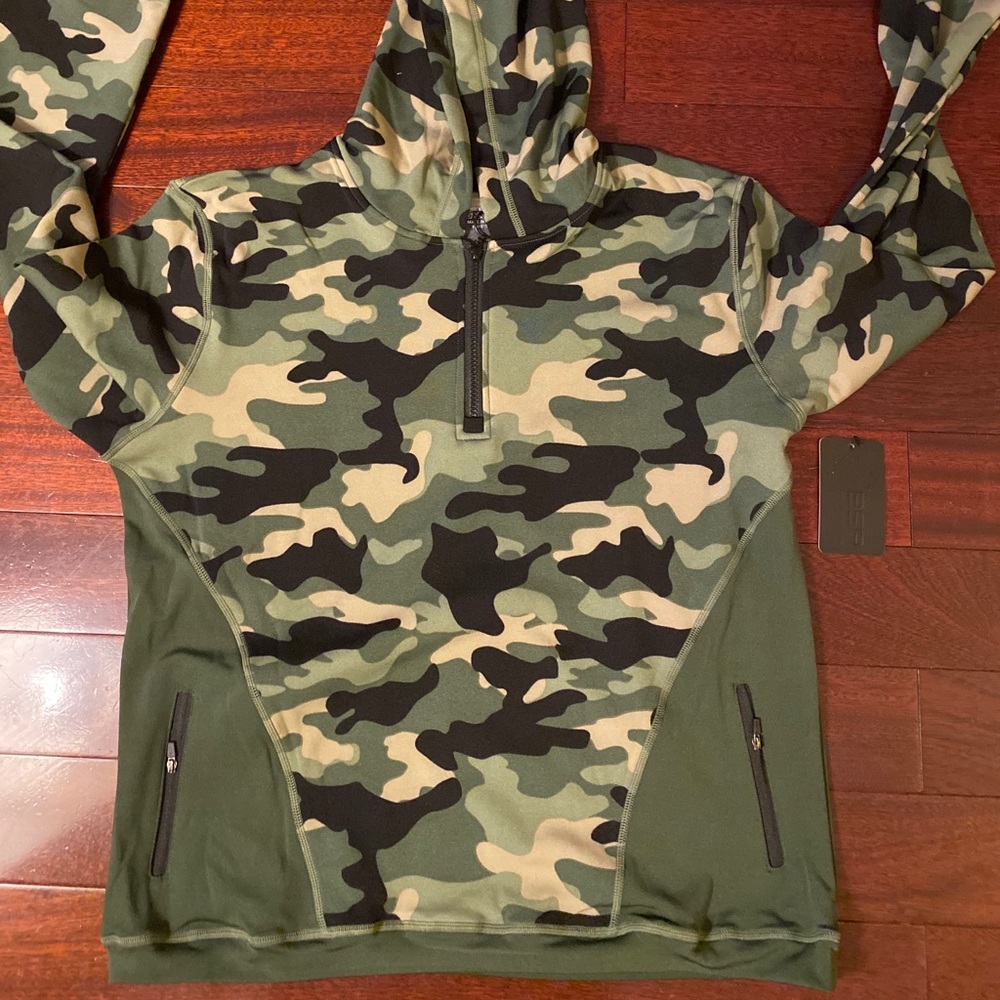 NWT camo quarter zip